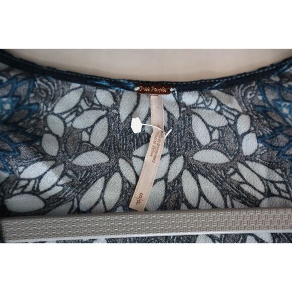 Free People OB818838 Womens Sz S Blue Combo Birds of a Feather Oversized Top - Picture 5 of 10